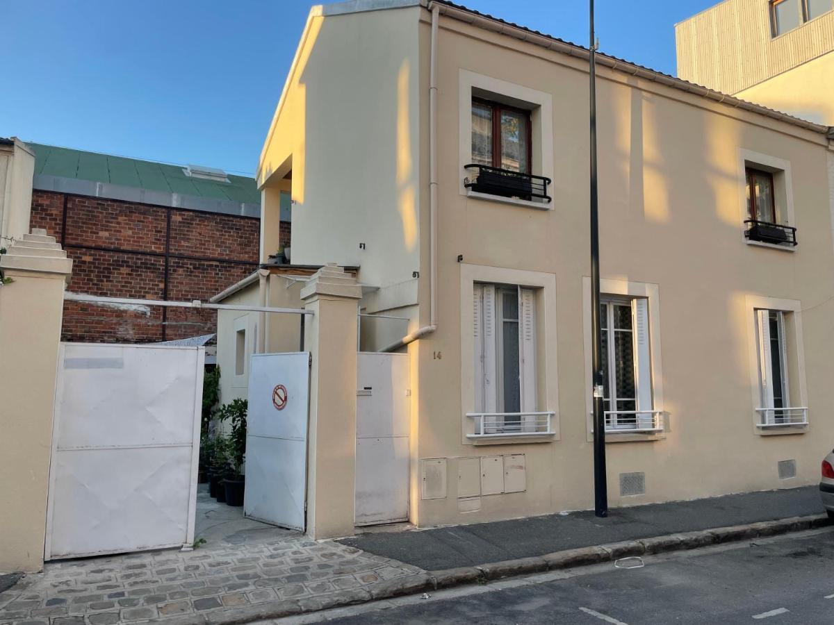 Agreable Appartement Dans Une Maison Saint-Denis  Eksteriør bilde