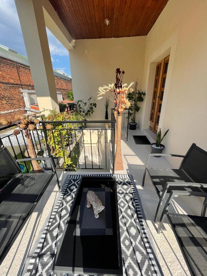 Agreable Appartement Dans Une Maison Saint-Denis  Eksteriør bilde